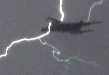 airplane lightning